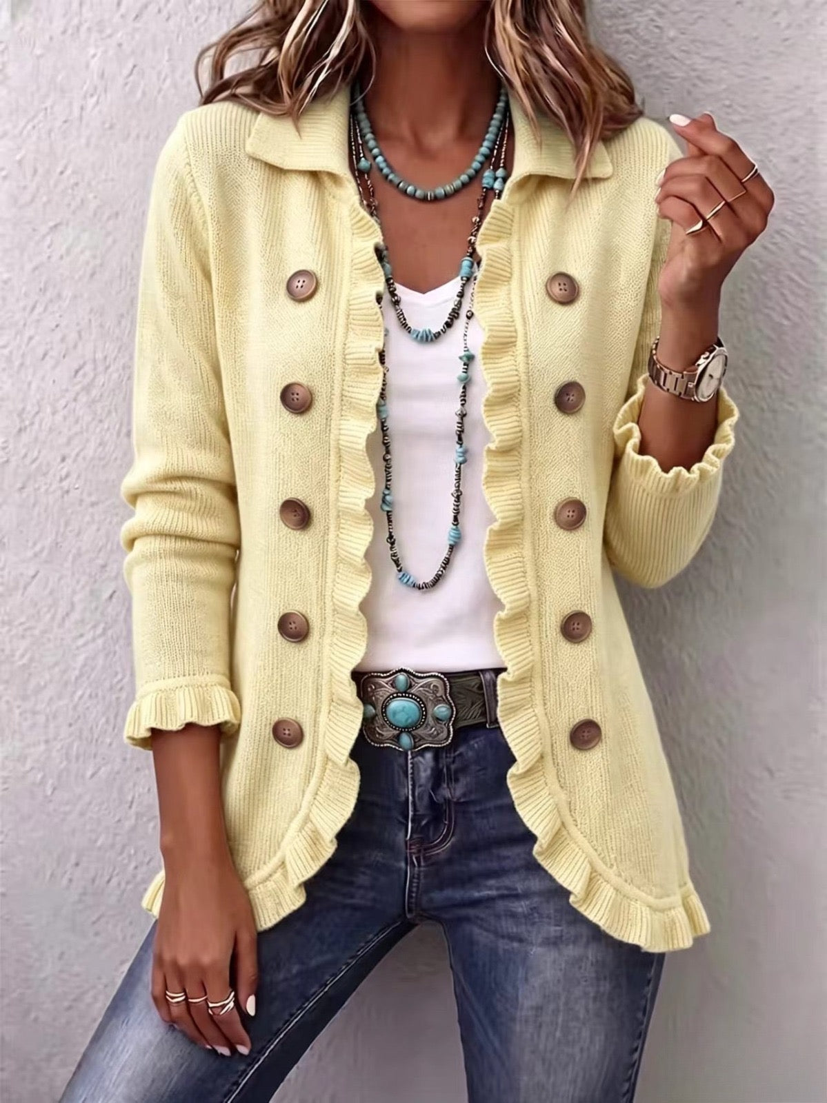 Consuelo | Chaqueta de Canalé Crema con Volantes