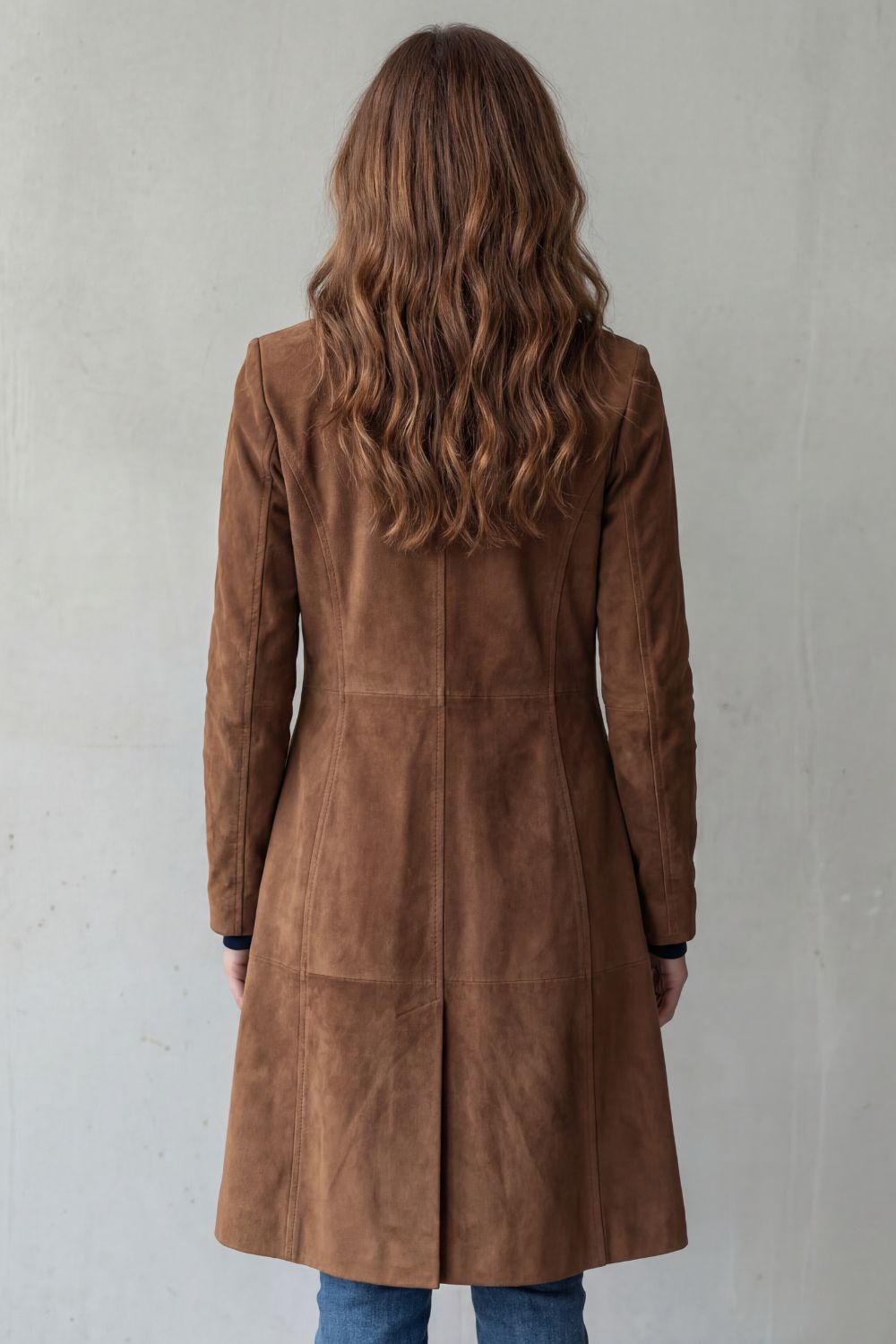 Elena – Abrigo largo de ante con acabado vintage