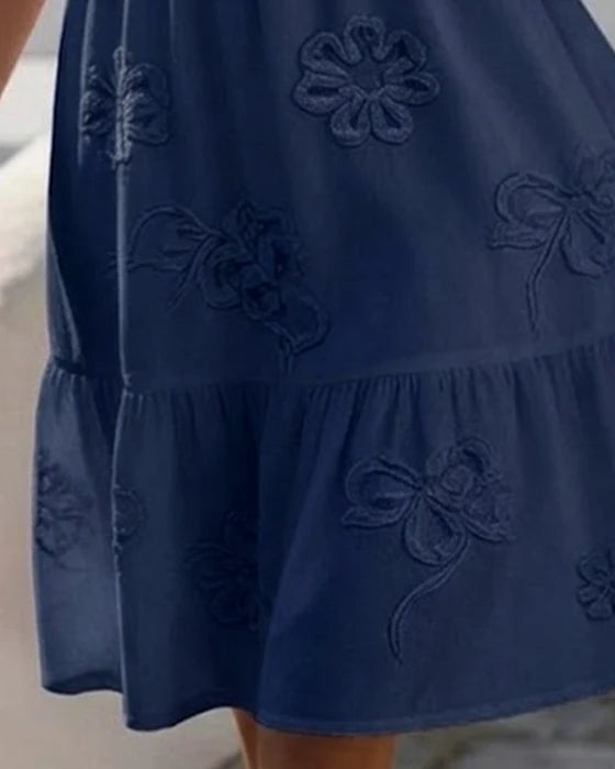 Vestido con mangas cortas y estampado floral