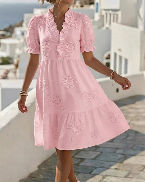 Vestido con mangas cortas y estampado floral