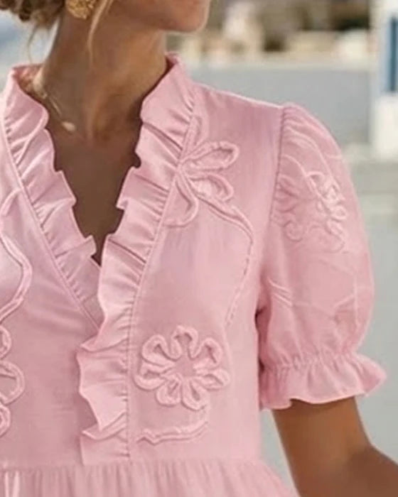 Vestido con mangas cortas y estampado floral