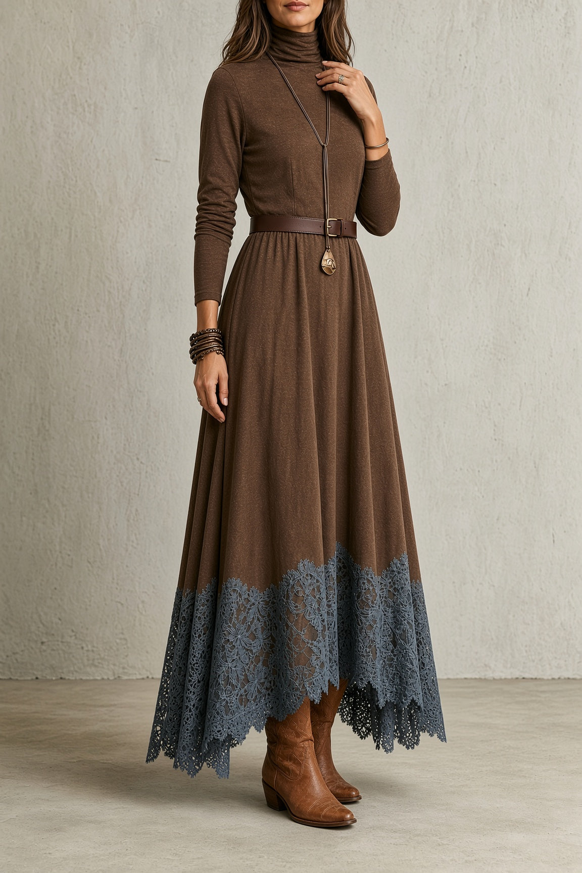 Sara – Vestido largo vintage de cuello alto con bajo de encaje